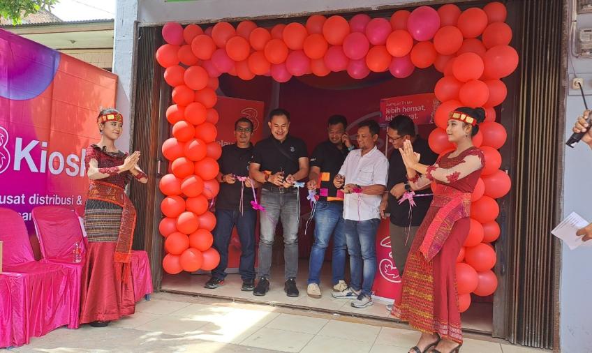 3 Kiosk Beri Layanan Resmi untuk Pelanggan dan Retailer di Area Rural Sumatera