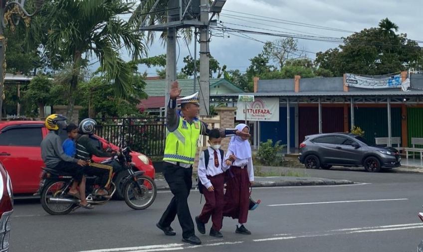  personel dilapangan dalam rangka menjalankan "Commander Wish". 