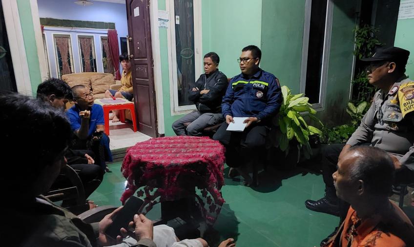 Bhabinkamtibmas Polsek Gading Cempaka Mediasi Pelajar Bertikai