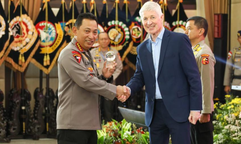 Datangkan Pengajar dari Inggris, Kapolri Komitmen Perbaiki Manajemen Kompetisi Sepak Bola