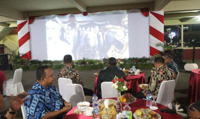 Polda Bengkulu Hingga Jajaran Polsek Gelar Nobar Wayang Kulit Lakon “Wahyu Makutharama”