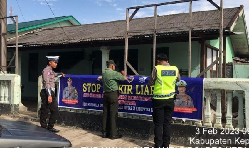 SatLantas Polres Kepahiang Pasang Spanduk Larangan Balap Liar