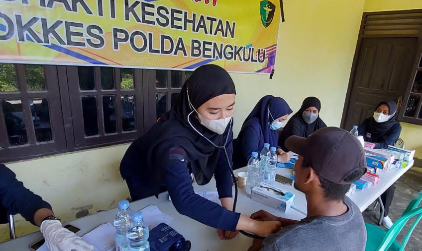 Peduli Sesama, Bid Dokkes Polda Bengkulu Gelar Jum’at Sehat