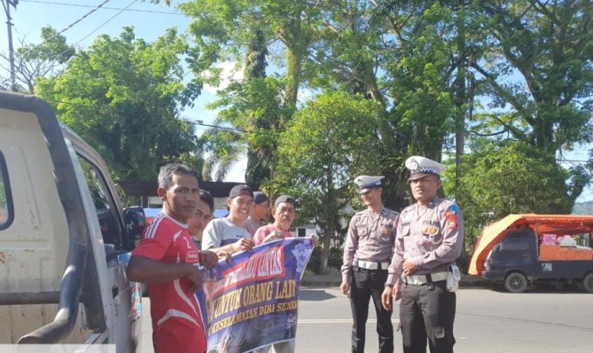 Datangi Pangkalan Ojek, Satlantas Polres Kepahiang Kampanye Tertib Berlalu Lintas 