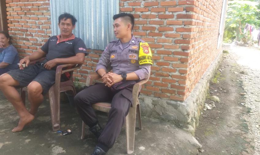 Sambang Warga, Bhabinkamtibmas Polsek Seginim Ajak Warga Bijak Tanggapi Berita Hoax Penculikan