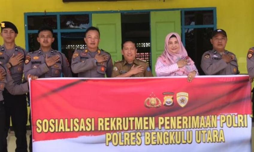 Polres Bengkulu Utara Sosialisasi  Penerimaan Polri 2023 ke Sekolah
