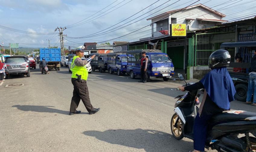 Minggu Pagi, Satlantas Patroli di Terminal dan Pasar 
