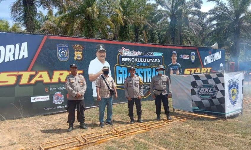 Polsek Putri Hijau dan Personel Koramil Sinergi Amankan Event Grasstrack