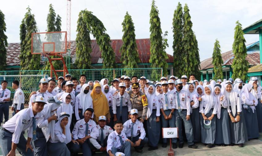 Program Police Goes To School, Kapolresta Bengkulu Ajak Siswa Jauhi Narkoba dan Kenakalan Remaja