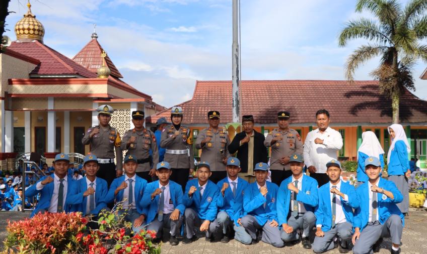 Kapolres Rejang Lebong Jadi Pembina Upacara