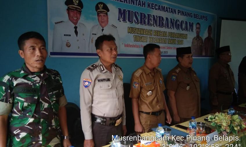Kanit Binmas Polsek Lebong Utara Hadiri Musrenbangcam Kecamatan Pinang Belapis