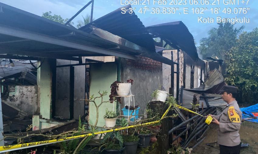 2 Unit Rumah Terbakar, Piket Polresta Bengkulu Sigap Lakukan Pengamanan