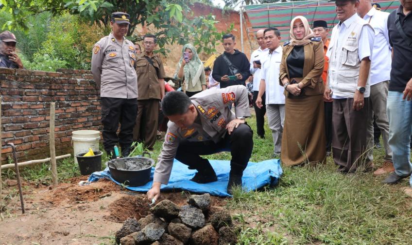 Polda Bengkulu Gelar Bedah Rumah ke-35, Untuk Warga Bengkulu Tengah