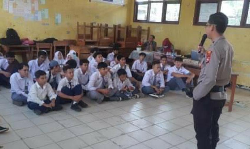 Polsek Selebar Sosialisasi Harkamtibmas di SMP dan SMK Budi Mulya