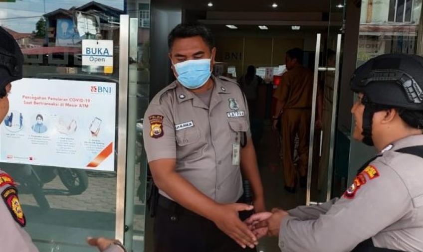 Cegah Kejahatan, Sat Samapta Polres Bengkulu Utara Patroli Disekitar Bank