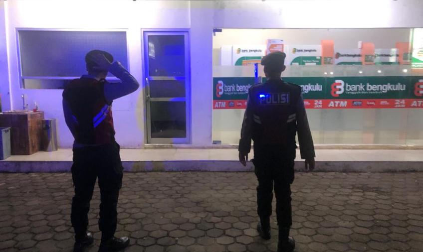 Patroli Dialogis Rutin, Menciptakan Situasi Aman Bagi Masyarakat