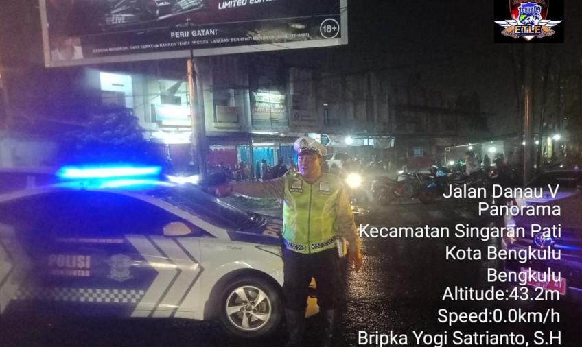 Patroli Blue Light, Cegah Kejahatan dan Aksi Balap Liar