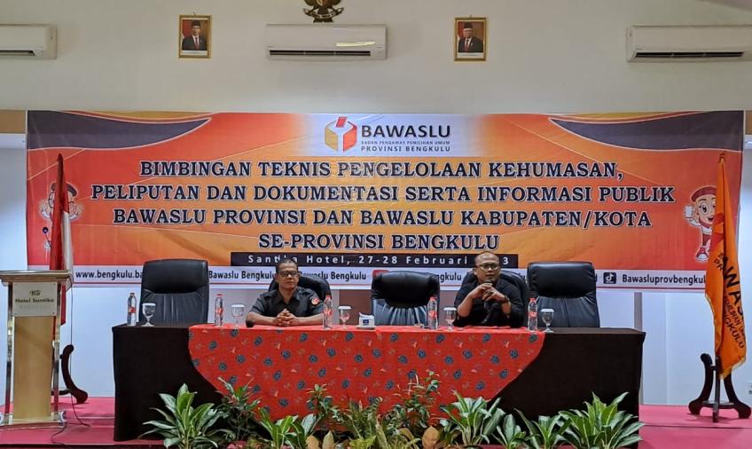 Bimtek Kehumasan Bawaslu