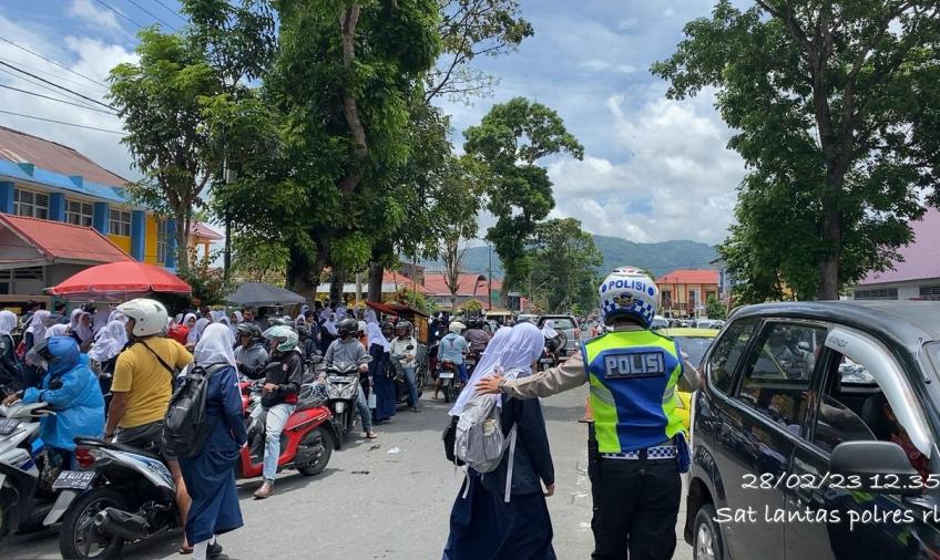 Jaga Kamseltibcarlantas, Polres Rejang Lebong Gelar Pengaturan Siang