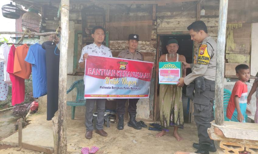 Polsek Teluk Segara Distribusikan Bantuan Kemanusiaan Untuk Negeri