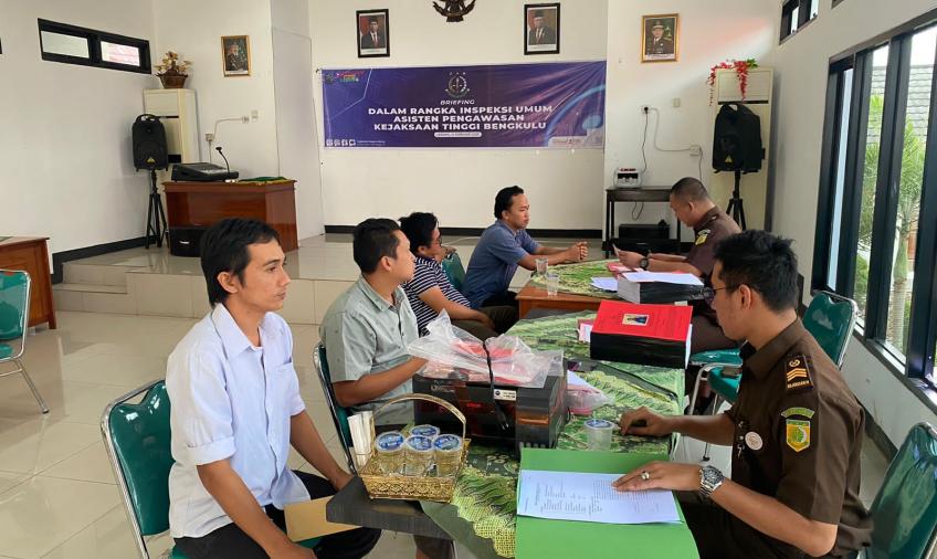 Polres Lebong Limpahkan 3 Tersangka Korupsi ke Kejari Lebong