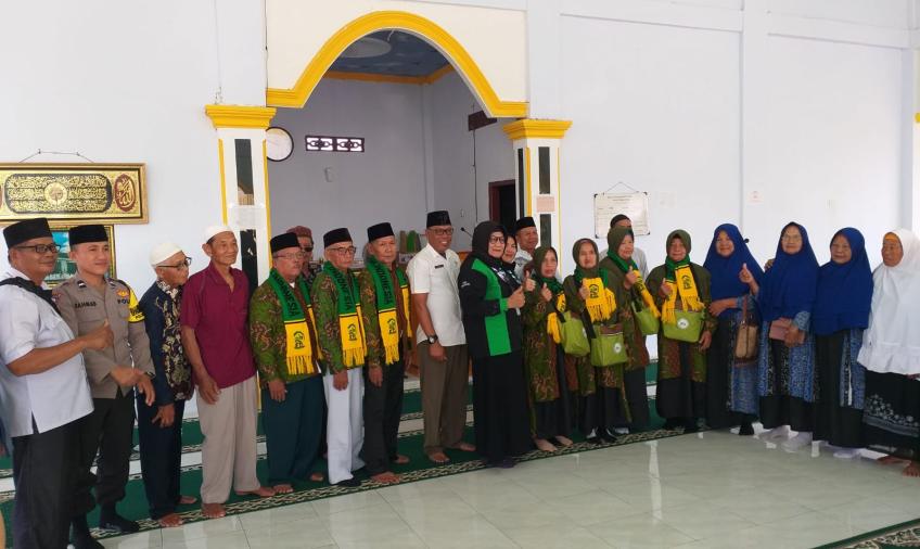 Polsek Seginim Berikan Pengamanan Jamaah Ibadah Umroh