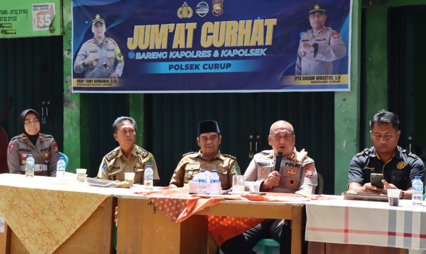 Jumat Curhat Polres Rejang Lebong Sambil Berbagi Sembako