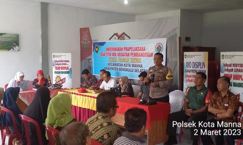 Bhabinkamtibmas Polsek Kota Manna Monitoring Penyaluran BLT-DD  