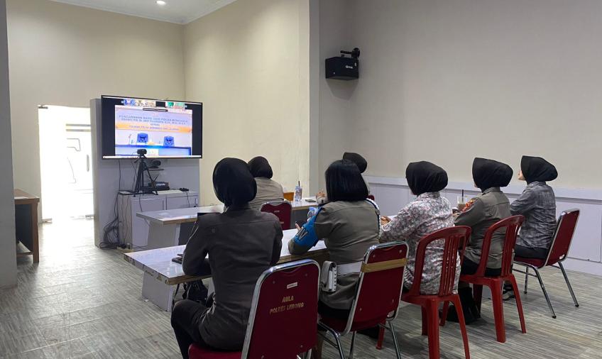 Karo SDM Polda Bengkulu Beri Pengarahan ke Polwan Polres Lebong