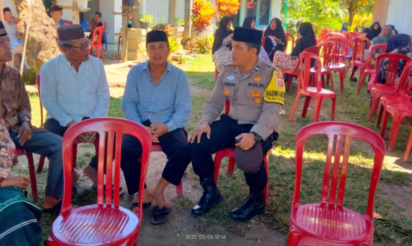 Berempati, Bhabinkamtibmas Kunjungi Warga yang Tertimpa Musibah