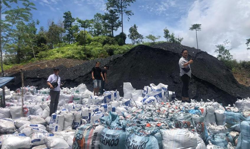Penambang Batubara Tanpa Izin Bersama Alat Berat Diamankan Polda BengkuluPenambang Batubara Tanpa Izin Bersama Alat Berat Diamankan Polda Bengkulu
