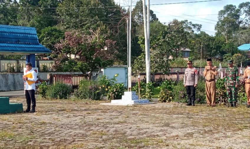 Kapolsek Lebong Atas Hadiri Upacara Bulanan Bersama Unsur Tripika