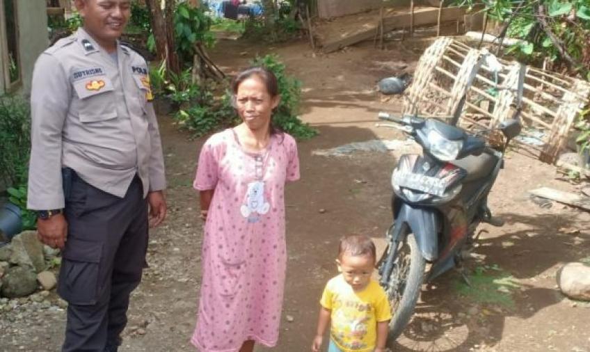 Bhabinkamtibmas Polsek Kerkap Keliling Edukasi Warganya Untuk Cegah Stunting 