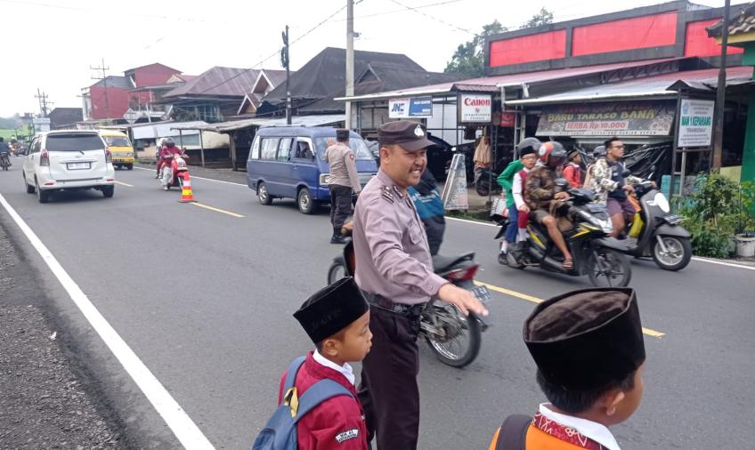 Polres Kepahiang Gelar Pengaturan Lantas Titik Rawan Kemacetan