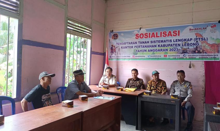 Kanit Binmas Polsek Lebong Utara Hadiri Sosialisasi PTSL