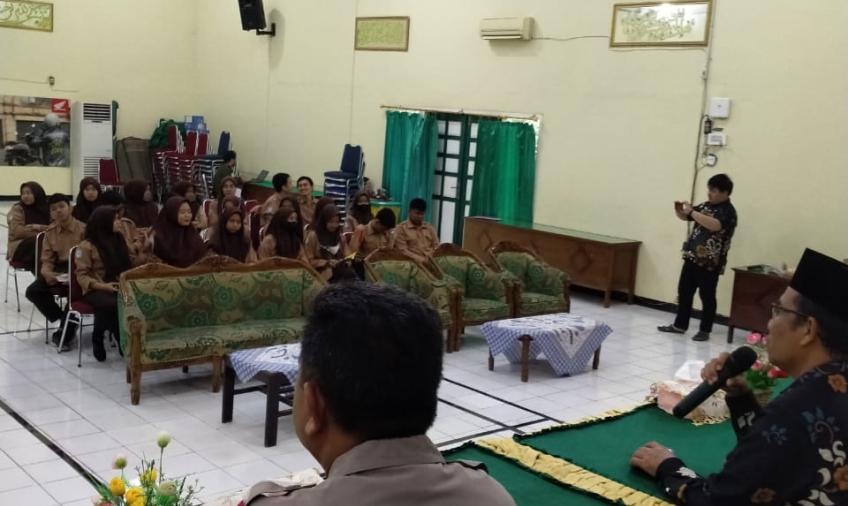 Binluh di MAN I, Sat Binmas Polresta Bengkulu Ajak Siswa Tunaikan "Janji Pelajar"