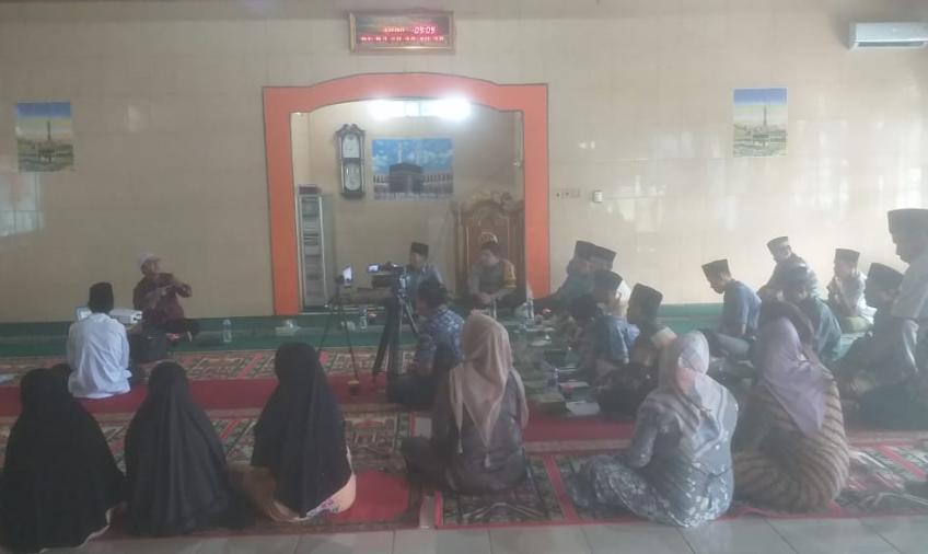 Bhabinkamtibmas Polsek Karang Tinggi Hadiri Bimtek Fardu Kifayah Jenazah