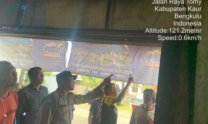 Polisi Cek TKP Kebakaran di Kecamatan Kelam Kaur