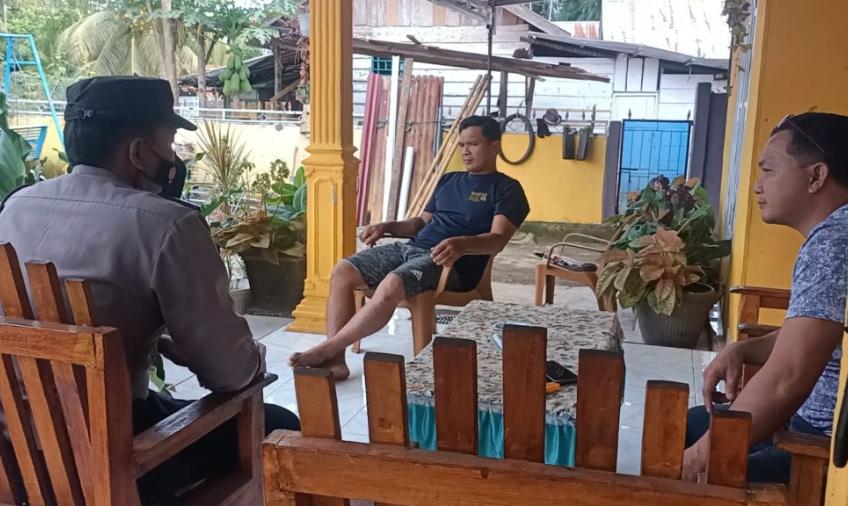 Personel Polsek Air Besi Sambangi Warga untuk waspada terhadap gangguan Kamtibmas