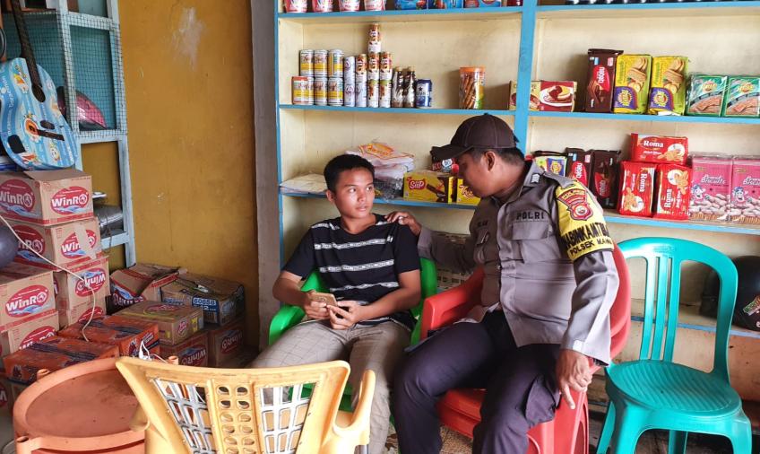 Sambang, Bhabinkamtibmas Ajak Warga Wujudkan Kamtibmas Kondusif