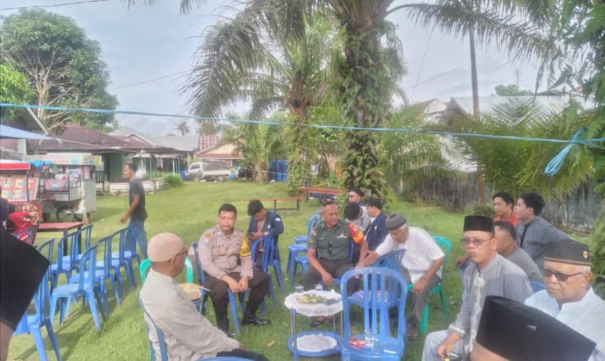 Bhabinkamtibmas Sumber Jaya Hadiri Undangan Acara Doa Bersama Masuk Puasa 