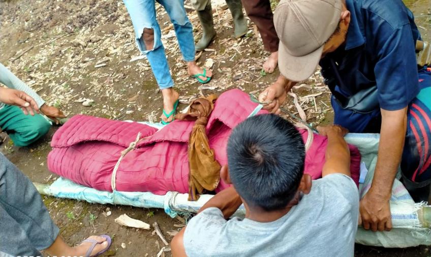 Ditemukan Mayat Laki-Laki, Diduga Jatuh Dari Pohon Nau