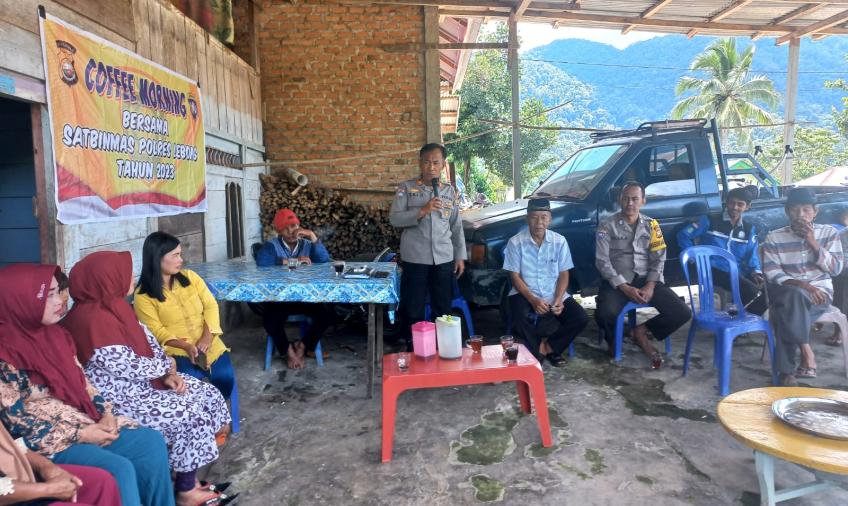 Sat Binmas Polres Lebong Coffee Morning di Desa Ketenong I