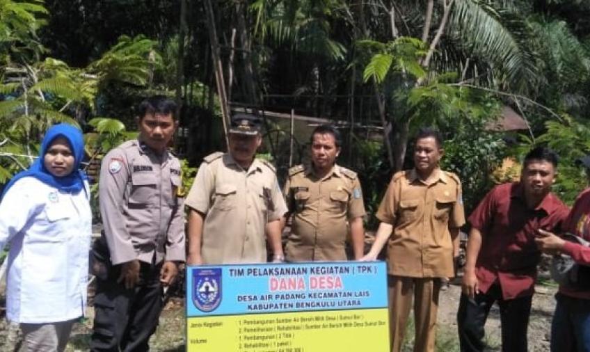 Bhabinkamtibmas Polsek Lais Hadiri Penetapan Titik Nol Pembangunan Desa