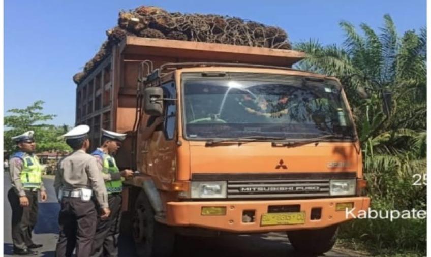 Polres Bengkulu Tengah Tindak Kendaraan ODOL