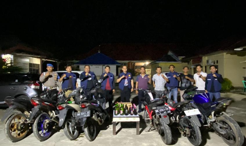 Razia Kafe dan Tempat Hiburan, Polisi Amankan Miras dan 7 Sepeda Motor