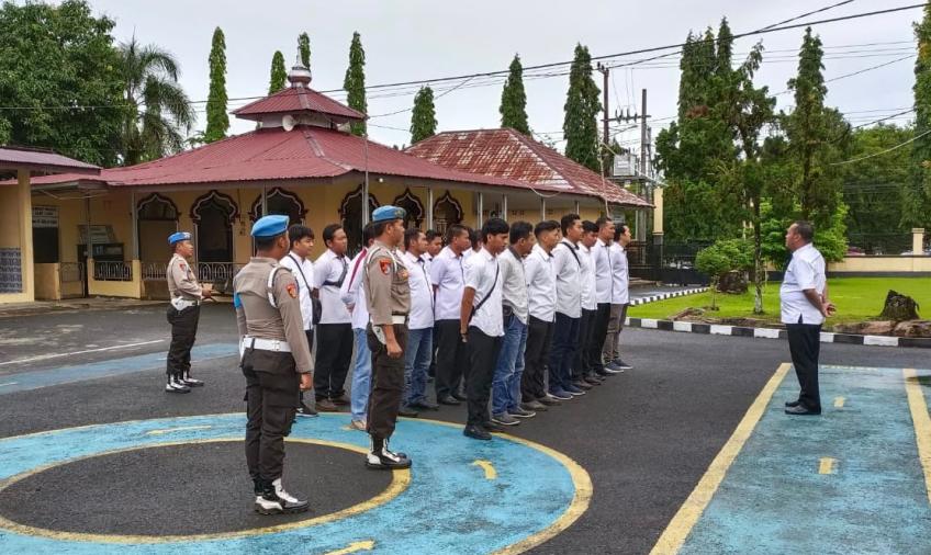 Apel Satfung Polres Bengkulu Utara Laksanakan Waspers dan Pengecekan Absensi