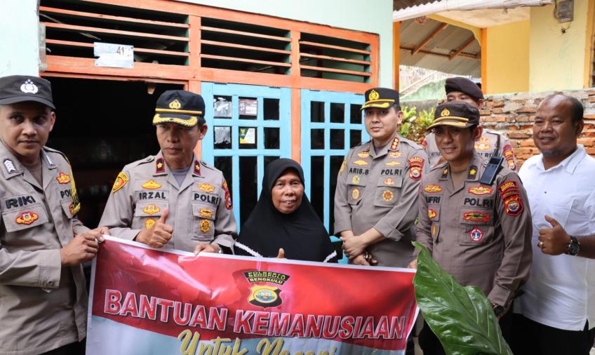 Baksos, Polresta Bengkulu Salurkan Bantuan ke Warga yang Membutuhkan