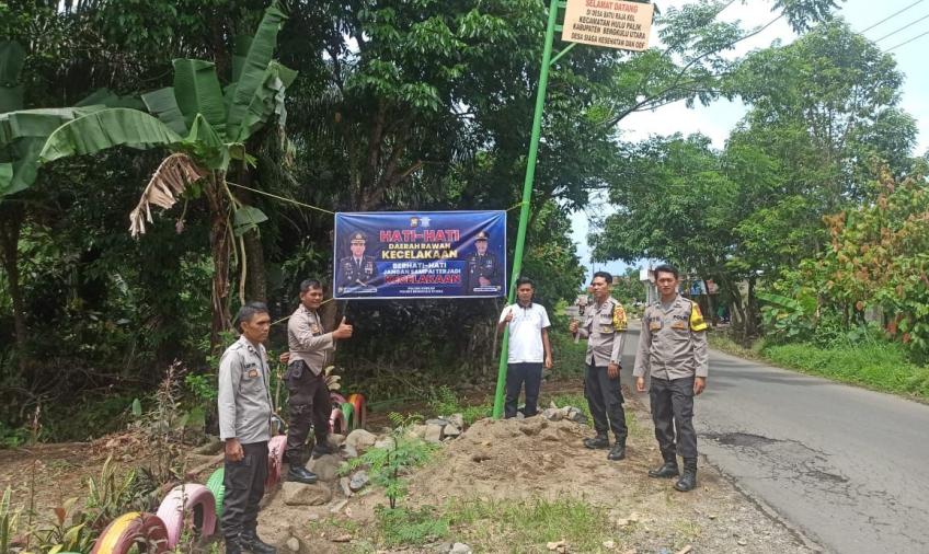 Tekan Angka Kecelakaan, Polsek Kerkap Berikan Imbauan