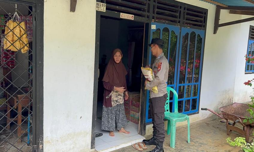 Polsek Kaur Utara Salurkan Bantuan Kepada Warga Tidak Mampu